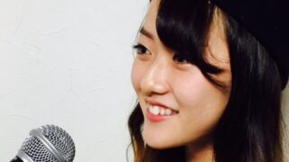 やろうぜボイストレーニング！なぜかって？町中、そこらじゅうにカラオケ店があるからさ！！