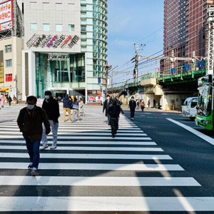 JR山の手線/丸の内線 新宿駅から徒歩の場合-00