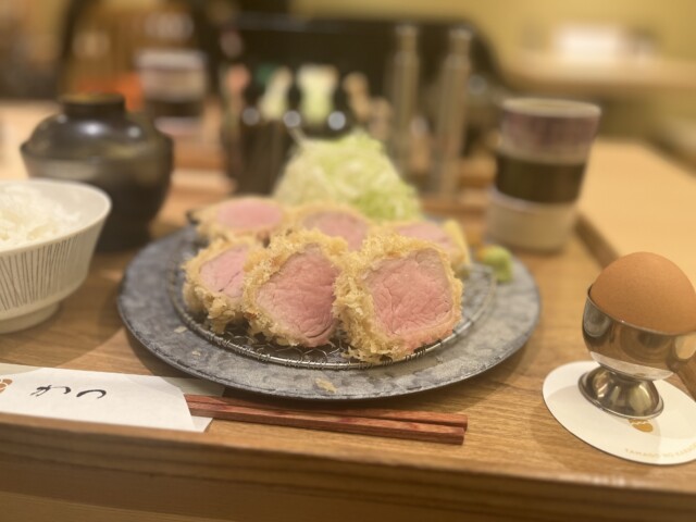 【名古屋校】こんなの見たこと食べたことない！っていうトンカツ